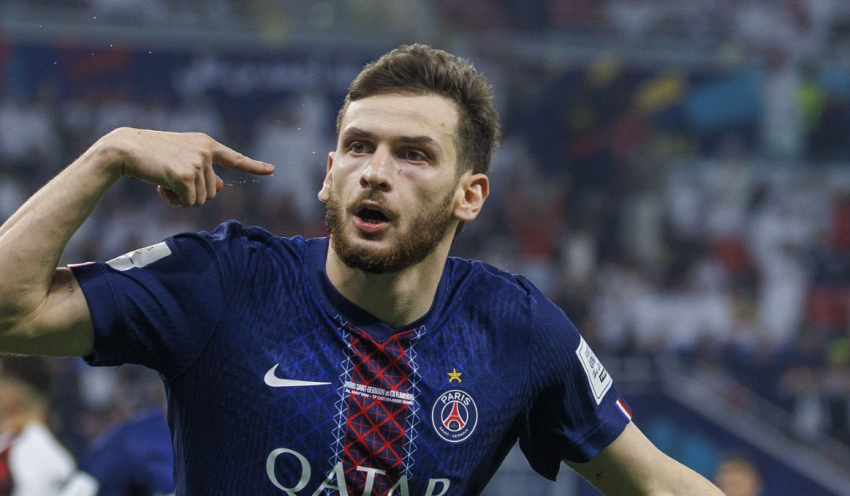 "პასუხი გასცა სრულიად FIFA-ს" - როგორ ეხმაურებიან "პსჟ"-ს ფანები ხვიჩას წლის XI-ში არ შეყვანას