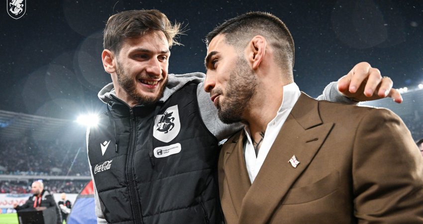 ორი ჩემპიონი - როგორ მიულოცა ხვიჩა კვარაცხელიამ ილია თოფურიას დაბადების დღე