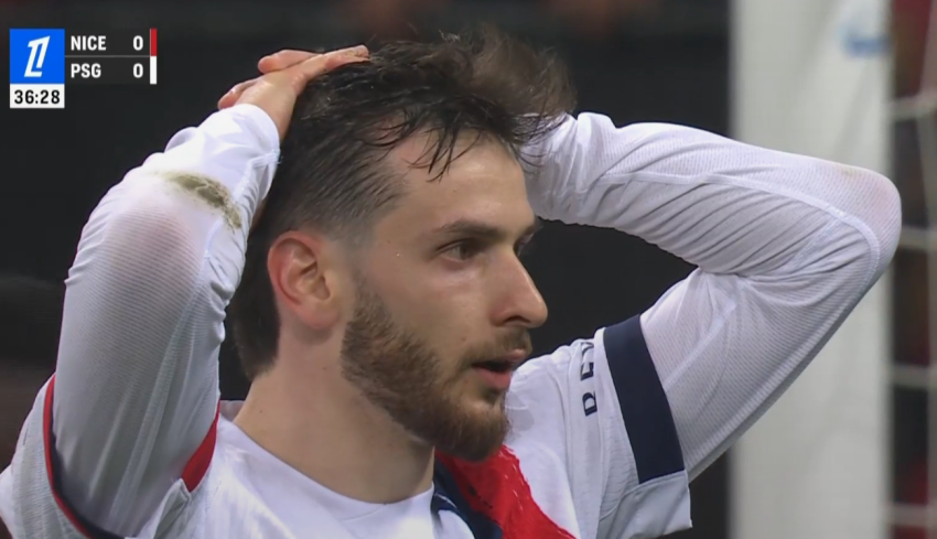 VIDEO: ეს რა იყო! - ხვიჩას დარტყმის შემდეგ მცველმა სასწაული ჩაიდინა