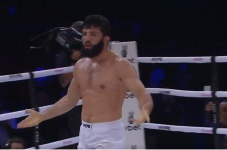 VIDEO: არმან ცარუკიანმა გრეპლინგის მატჩში მოჰამედ მოკაევი გაგუდა