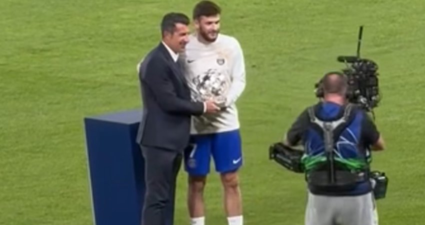 VIDEO: ეს კვარაცხელიაა! - ხვიჩამ წლის საუკეთესო ფეხბურთელის ჯილდო მიიღო