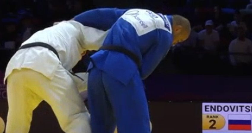 VIDEO: მძიმე მარცხი... - თუშიშვილი მსოფლიო ჩემპიონატზე რუსთან დამარცხდა